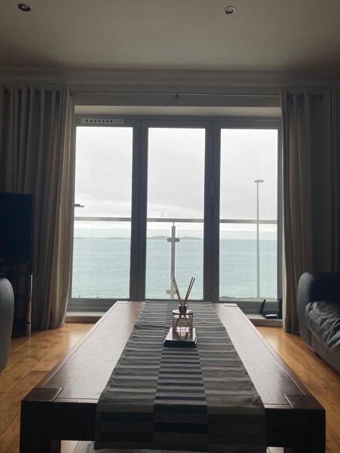 Cosy 3 Bedroom Apartment In Central Portrush With Sea Views 外观 照片