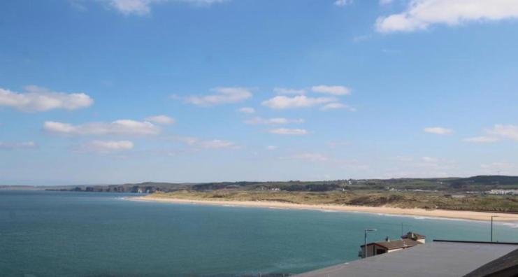 Cosy 3 Bedroom Apartment In Central Portrush With Sea Views 外观 照片
