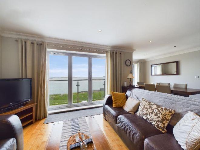 Cosy 3 Bedroom Apartment In Central Portrush With Sea Views 外观 照片