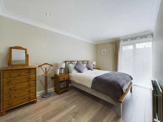 Cosy 3 Bedroom Apartment In Central Portrush With Sea Views 外观 照片