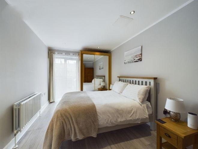Cosy 3 Bedroom Apartment In Central Portrush With Sea Views 外观 照片